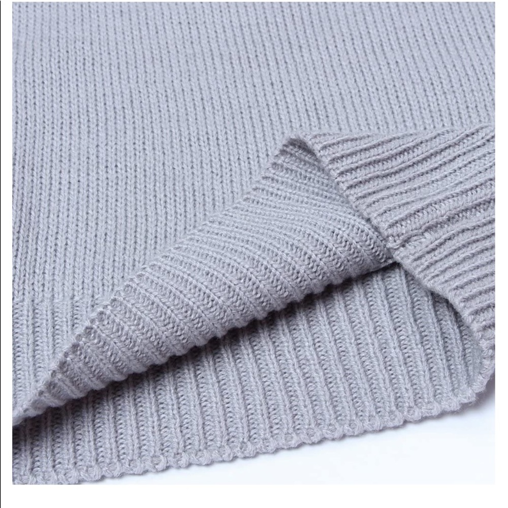 Beautiful woman knitted sweater long sleeve - Picture 6 of 8